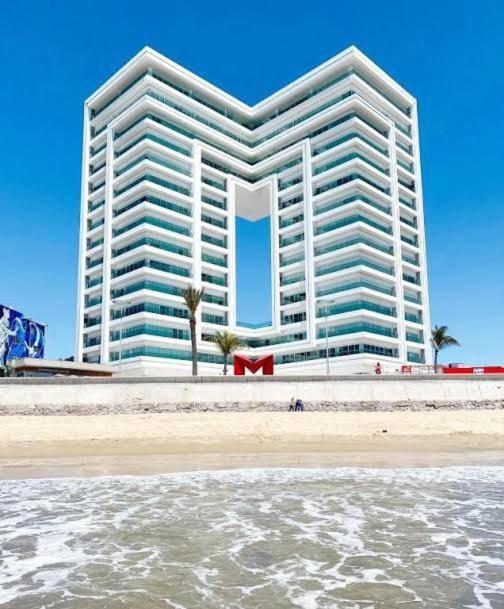 Condominio Torre Eme Frente Al Malecon Vista A La Ciudad Con Alberca Y Algo Al Mar Gimnacio Mazatlán Eksteriør bilde
